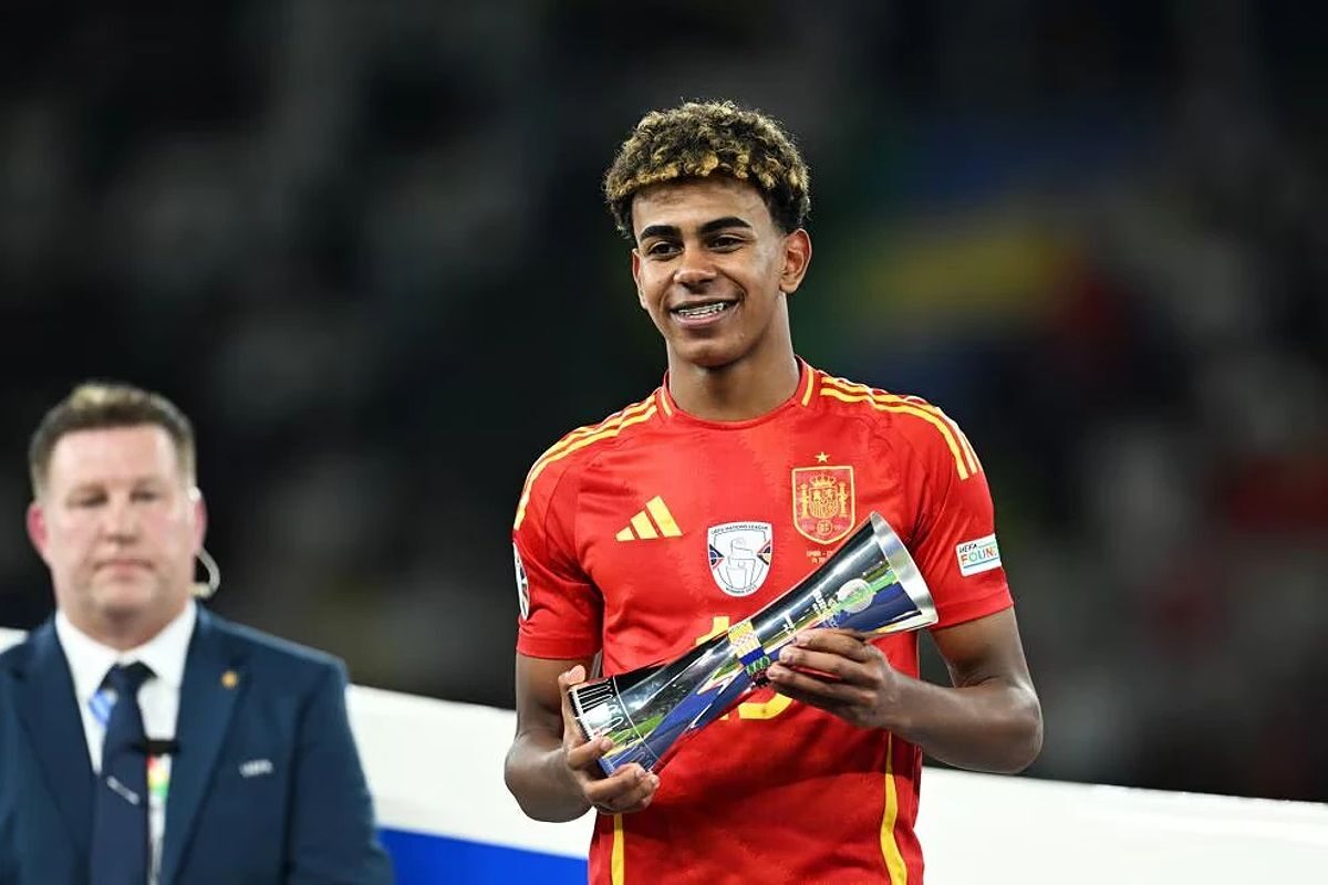 Lamine Yamal giành danh hiệu Cầu thủ trẻ hay nhất tại Vòng chung kết EURO 2024.