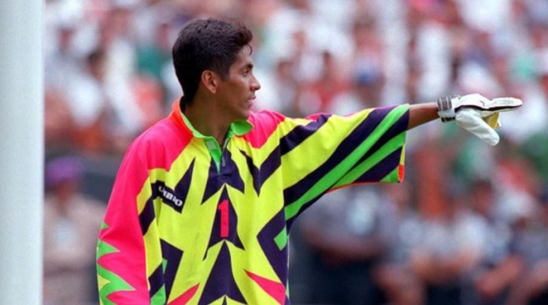 Trong lịch sử bóng đá, thủ môn Jorge Campos đã ghi được tổng cộng 46 bàn thắng