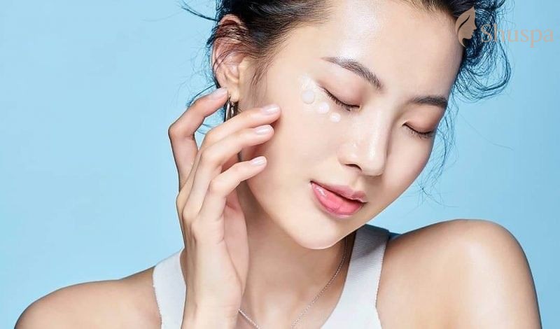 Những loại kem chống nắng cao cấp dành cho da dầu mụn mà bạn có thể tham khảo